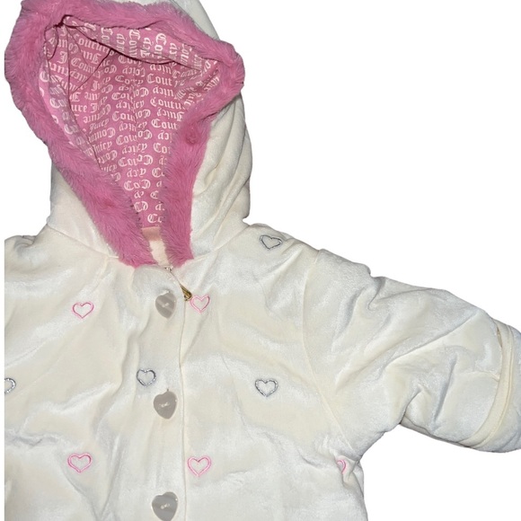 Juicy Couture • 0-3Months Cream Hearts Full Covered Onesie with Hoodie - Picture 2 of 5